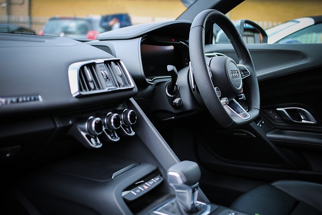 Audi auto
